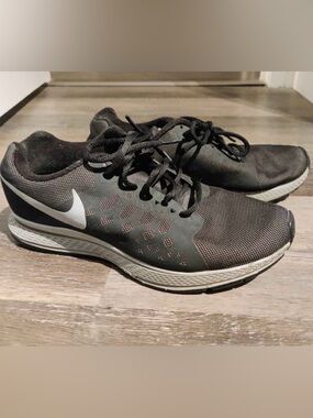 Nike Air Zoom Pegasus 31 Running Shoes